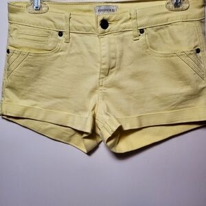Forever 21 Shorts Juniors Size 27 Yellow